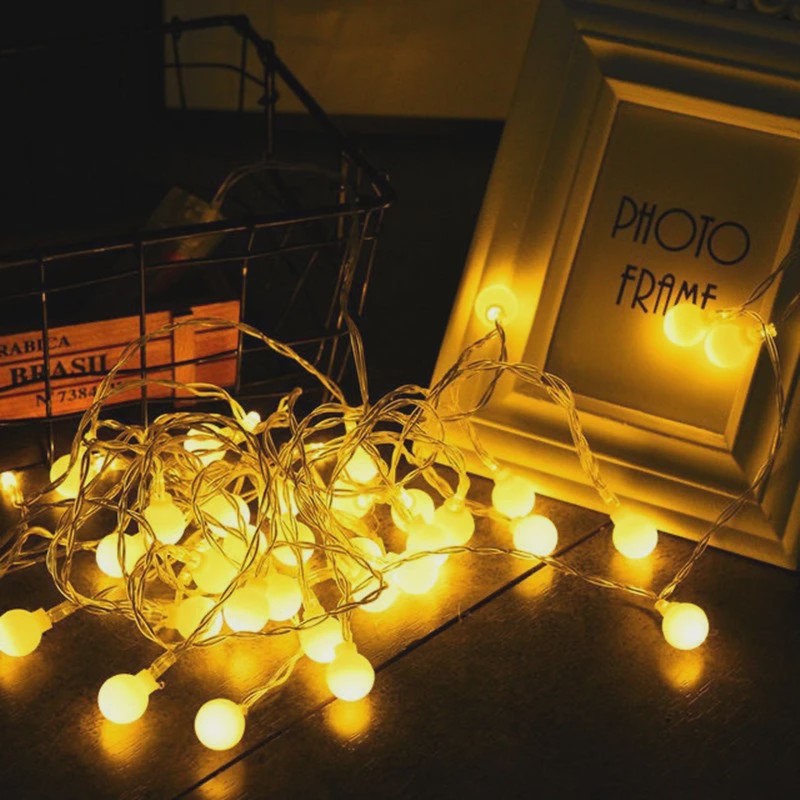 10 Meter LED Snoer Verlichting met Baljes - USB/Batterij - Buiten & Binnen - Feestelijk Decoratie Licht
