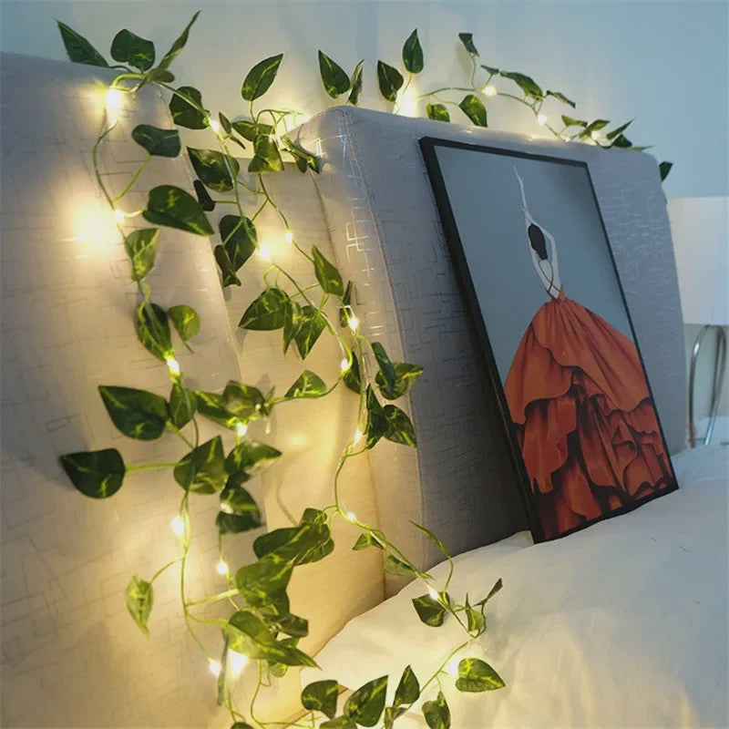 Decoratieve Slanke Lichtjes met Kunstrank en Groene Bladeren - Batterijgevoed