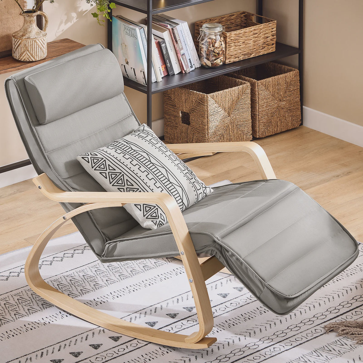 Luxe Schommelstoel Beige met Verstelbare Voetensteun & Draaifunctie | Comfortabel Relaxen