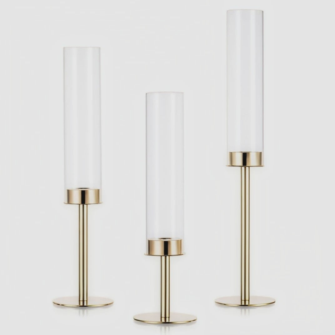 Set van 3 Goudkleurige Kaarsenstandaards met Glazen Kap - Elegant & Stabiel voor Feesten