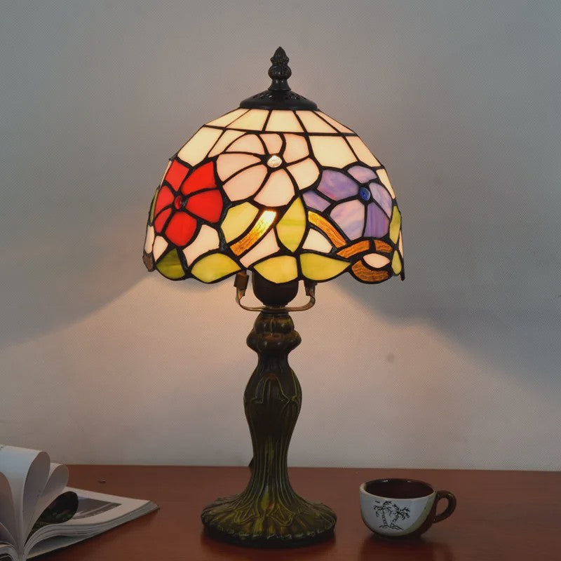 Stijlvolle Tiffany Tafellamp met Glas-in-Lood - Sfeervolle Leeslamp voor Woonkamer, Slaapkamer of Kantoor