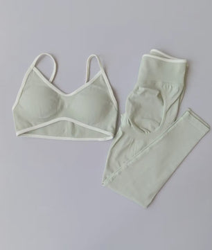Naadloze 2-delige Sport Set: Leggings met Hoge Taille & Strappy Sport BH voor Fitness en Gym