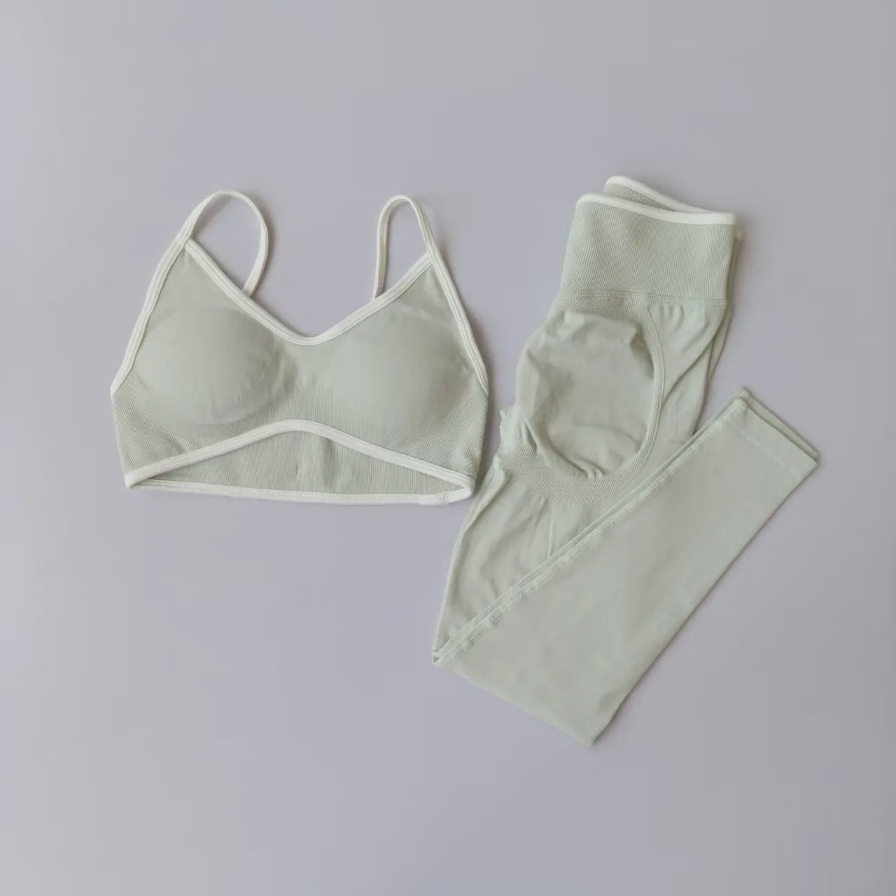 Naadloze 2-delige Sport Set: Leggings met Hoge Taille & Strappy Sport BH voor Fitness en Gym