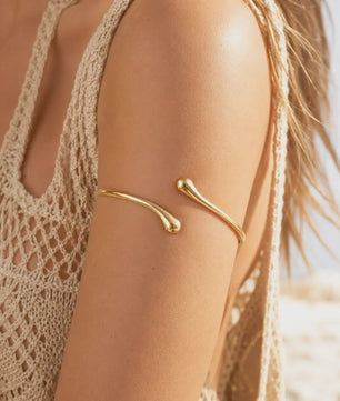 Minimalistische Goudkleurige Bovenarm Armband - Verstelbaar & Statement Juweel voor Dames