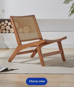 Luxe Fauteuil van Massief Hout en Rotan - Stijlvolle Relaxstoel voor Woonkamer of Balkon