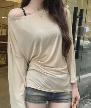 Dames Oversized T-shirt met Lange Mouwen en Off-Shoulder Design - Sexy Bandage Detail