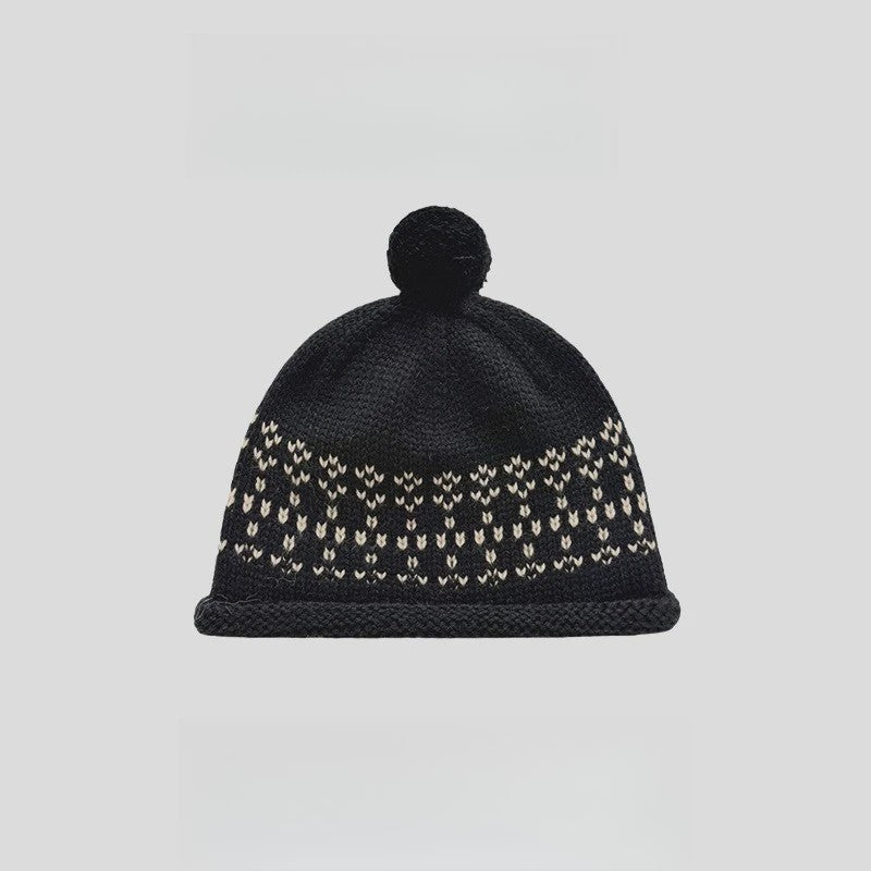 Dames Muts met Fair Isle Patroon, Pompon en Omgeslagen Boord - Warm & Stijlvol