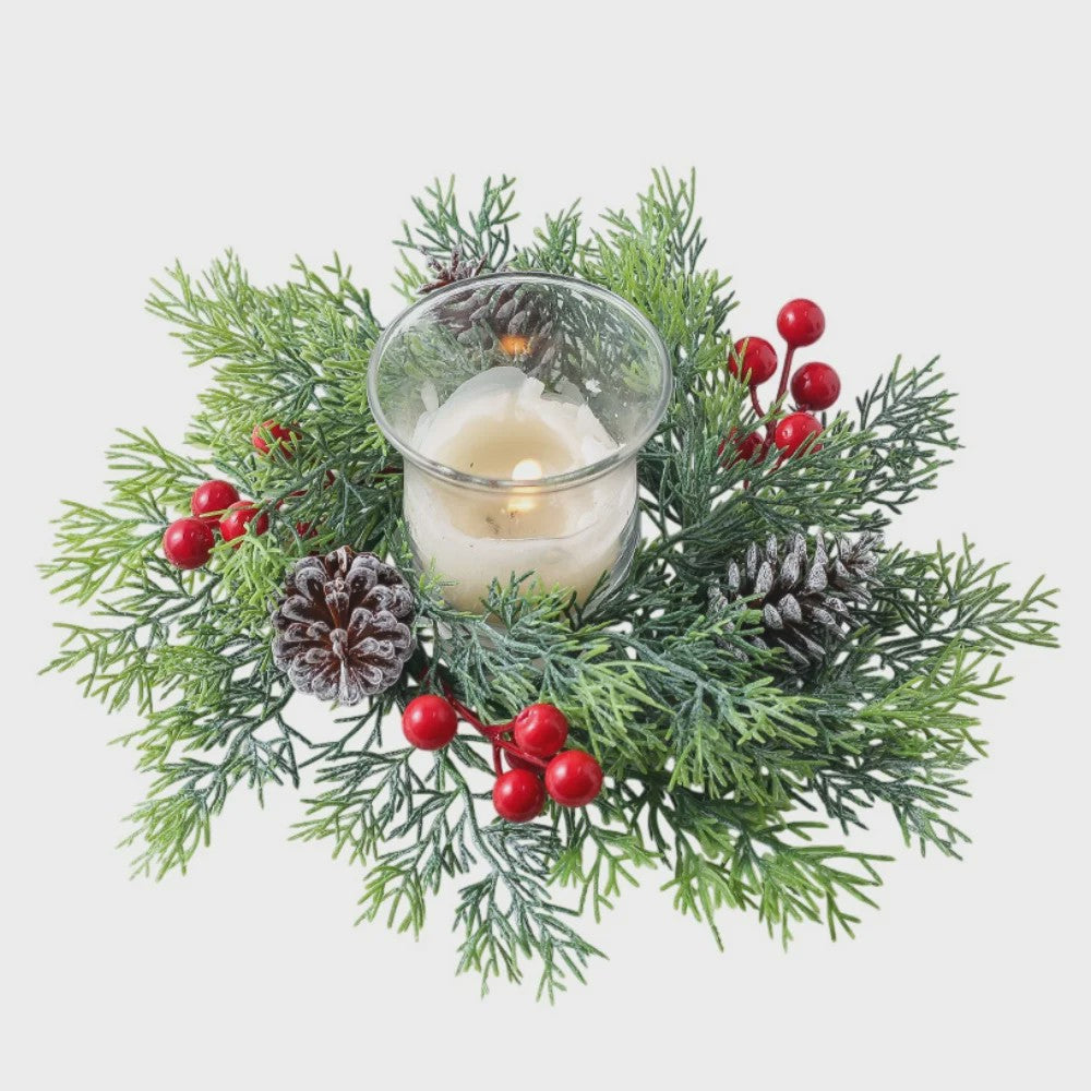 Kerst Krans met Bessen, Denneappels en Kaarsenhouder - Tafeldecoratie