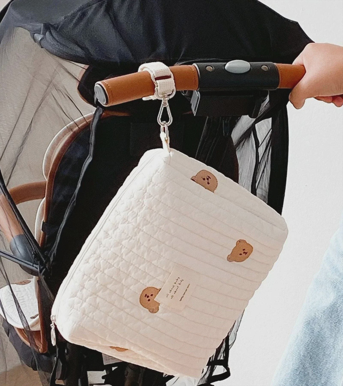 Quilted Luiertas Organizer met Borduring - Baby Verzorgingstas voor Kinderwagen
