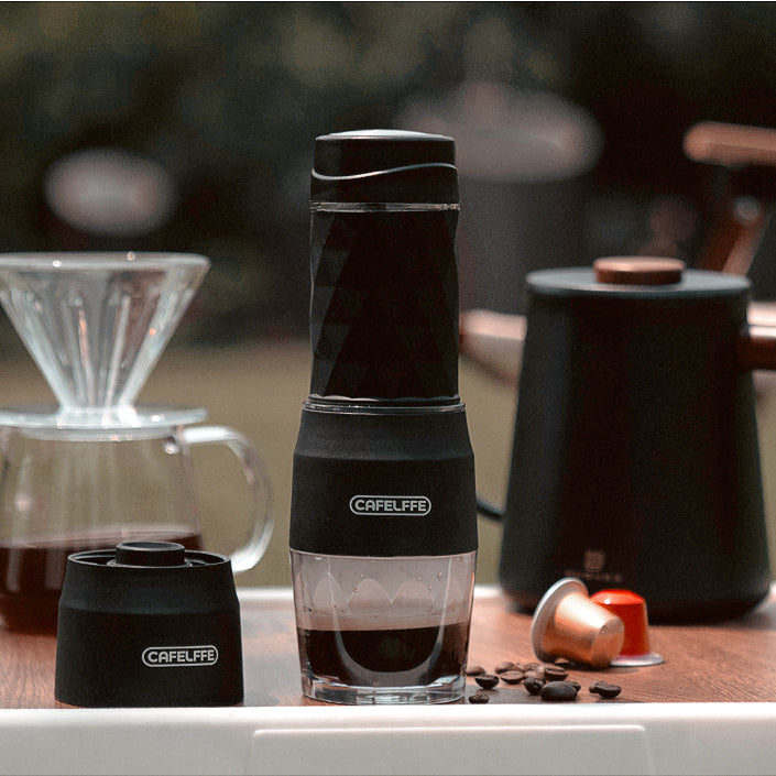 Draagbare 3-in-1 Espressomaker voor Capsules en Gemalen Koffie