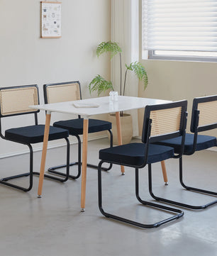 Set van 2 Retro Eetkamerstoelen – Rotan Look – Comfortabele Fluwelen Zitting – Stevig Metalen Frame – Boog Rugleuning – Natuurlijke Kleur