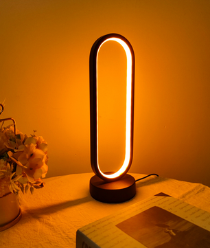 Stijlvol LED Tafellamp - Driekleurig Ringlampje voor Slaapkamer en Woonkamer