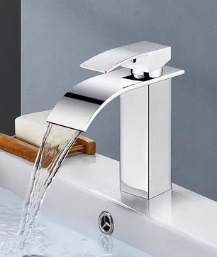 Waterval Wastafelkraan – Luxe Roestvrij Stalen Kraan voor Warm en Koud Water