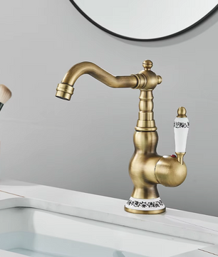 Edward – Klassieke Antiek Bronzen Wastafelkraan