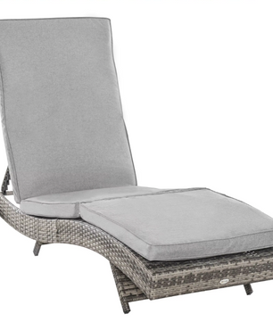 S-Vormige Verstelbare Rotan Ligstoel met Wielen – Luxe Comfort voor Buiten