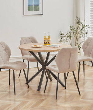 Set van 4 Moderne Eetkamerstoelen – Gevoerde Zitting & IJzeren Poten