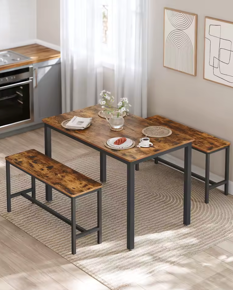 Industriële Eettafel Set voor 4 Personen – 3-Delige Set met 2 Banken