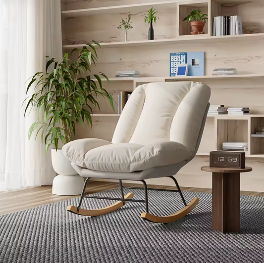 Japandi Luxe Fauteuil – Gestoffeerde Schommelstoel met Houten Basis – Licht beige