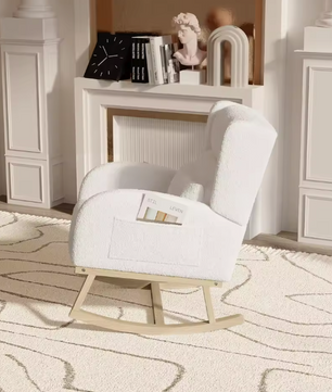 Witte Schommelstoel – Gestoffeerde Fauteuil met Hoge Rugleuning en Zijvakken – Comfortabele Loungefauteuil van Lamswol – Voor Woonkamer of Slaapkamer