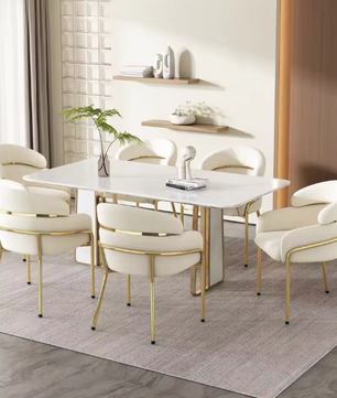 Luxe Fluwelen Eetkamerstoel – Gouden Poten – Getufte Rug