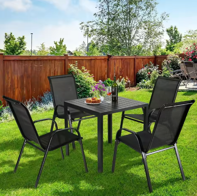 Set van 4 Stapelbare Tuinstoelen – Zwart – Staal & Teslin, 150 kg Belastbaar