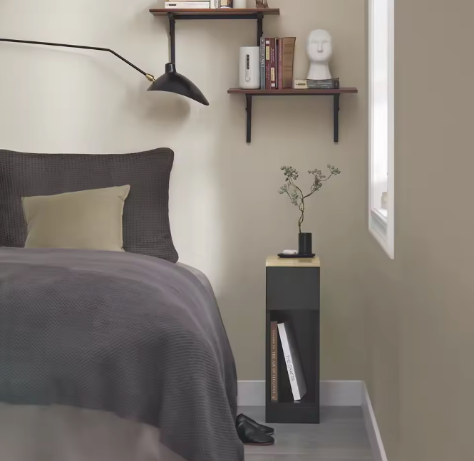 Smal nachtkastje met lade en open vak – 60 cm hoog