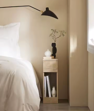 Smal nachtkastje met lade en open vak – 60 cm hoog