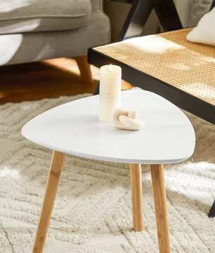 Set van 2 Bijzettafels met Planken – Lichtgrijs & Bamboe, Modern en Functioneel