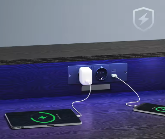 Bureau met LED-verlichting, stopcontacten en monitorstandaard