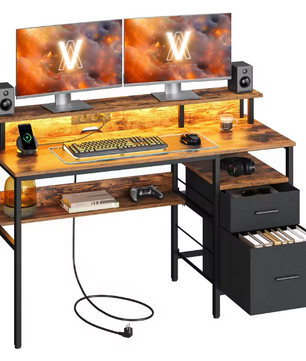 Bureau met LED, Lades & Monitorstandaard – 135 cm, Incl. Stopcontacten