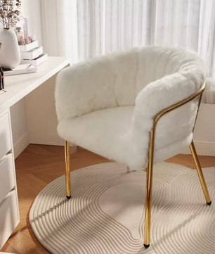 Luxe Fauteuil van Imitatiebont Konijn – Gouden Metalen Poten – Beige