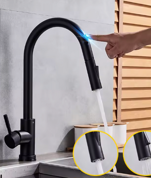 Zwarte Uittrekbare Keukenkraan met Aanraaksensor – Modern & Functioneel