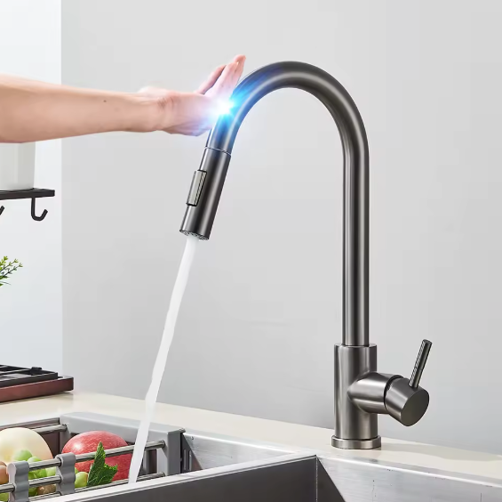 Zwarte Uittrekbare Keukenkraan met Aanraaksensor – Modern & Functioneel