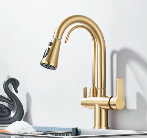 Gouden Keukenkraan met Dubbele Handgreep – Zuiveringsfunctie & 2 Draaibare Uitlopen
