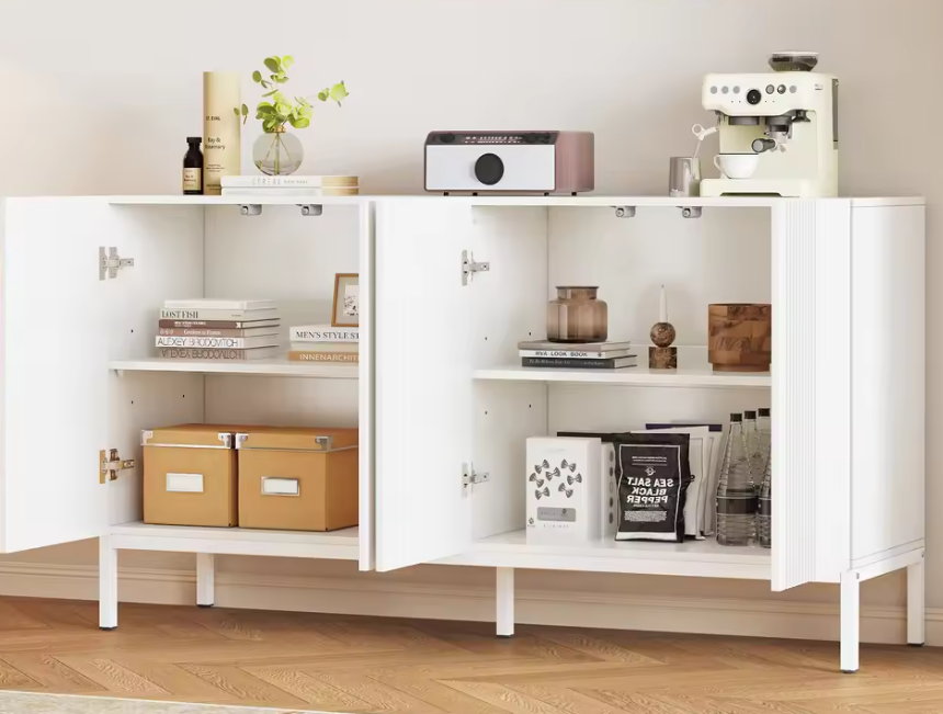 Modern Dressoir met 4 Greeploze Deuren – Strak & Functioneel voor Woonkamer of Keuken