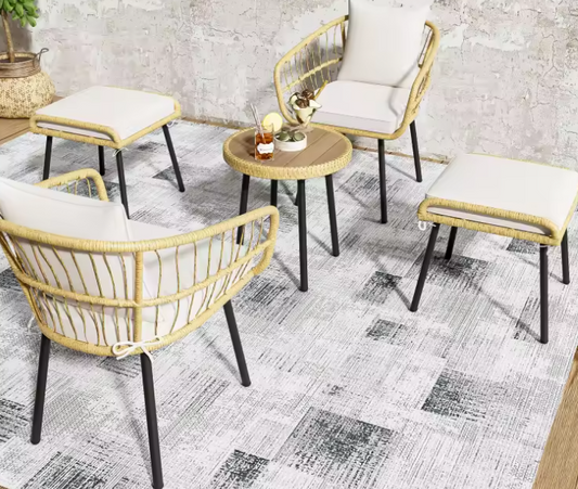 5-delige Tuinmeubelset – Rotan Stoelen, Krukken & Tafel met Kussens