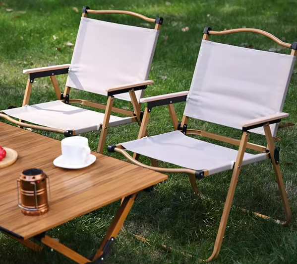 Opvouwbare Campingstoel – Draagbare Strandstoel met Aluminiumframe en Houtnerf Design