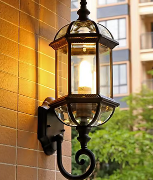 Antieke Retro Wandlamp – Vintage Metaal & Glas, E27 Buitenlamp