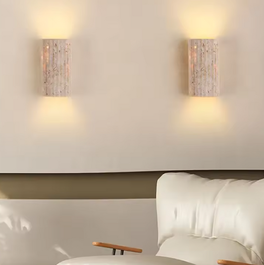 Wabi Sabi Natuursteen Wandlamp – Rustieke Elegantie & LED Verlichting