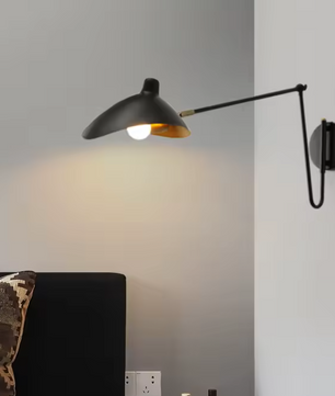 Industriële Wandlamp met Lange Arm – Scharnierend Design & Matte Kap