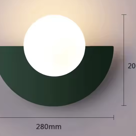 Nordic LED Wandlamp – Smeedijzer & Kleurrijke Kunststof Bal