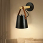 Scandinavische LED Wandlamp – Houten Design met Lederen Riem