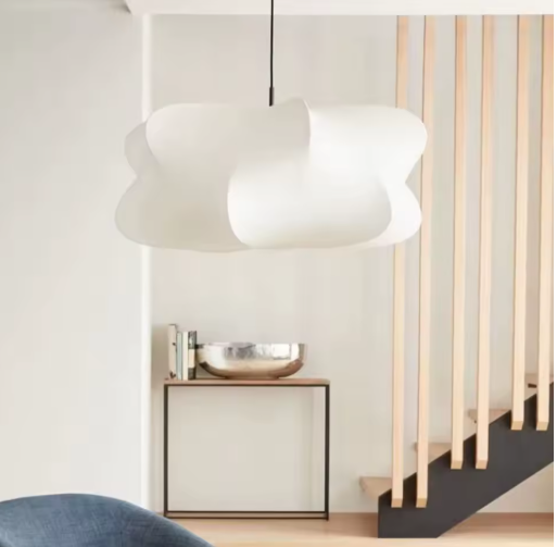 Minimalistische Zijde Hanglamp – Moderne Witte Kroonluchter met Crossover Lampenkap