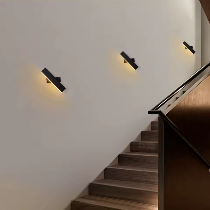 LED Wandlamp Zwart – 360° Draaibare Acryl & Metalen Wandkandelaar, 7W Warm Licht