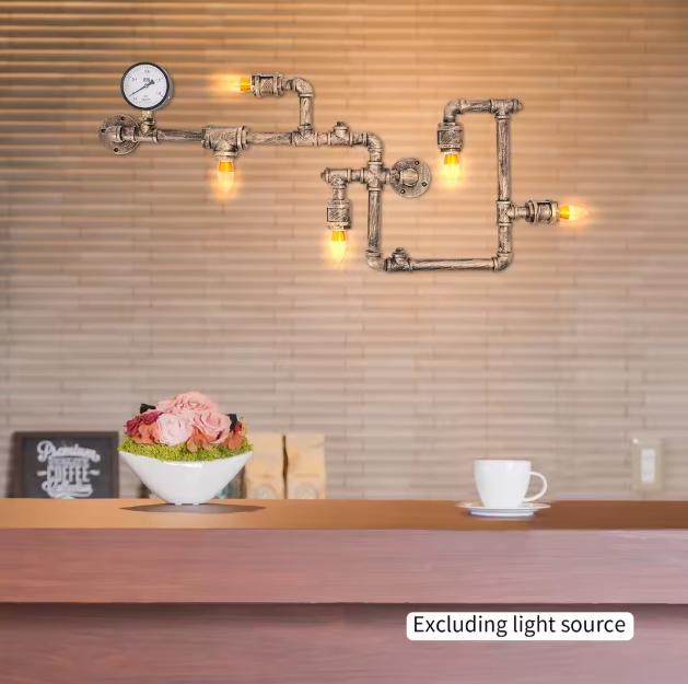 Antieke Wandlamp – IJzeren Waterpijp Ontwerp, Vintage Goud