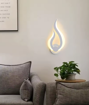 Moderne LED Wandlamp – 10W, 3000K Warm Wit, Vlamvormig Design