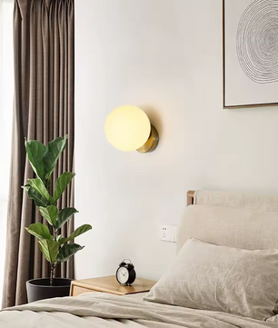 Moderne Wandlamp – E27 Glazen Bol, Plafond- en Wandmontage, Goud & Wit