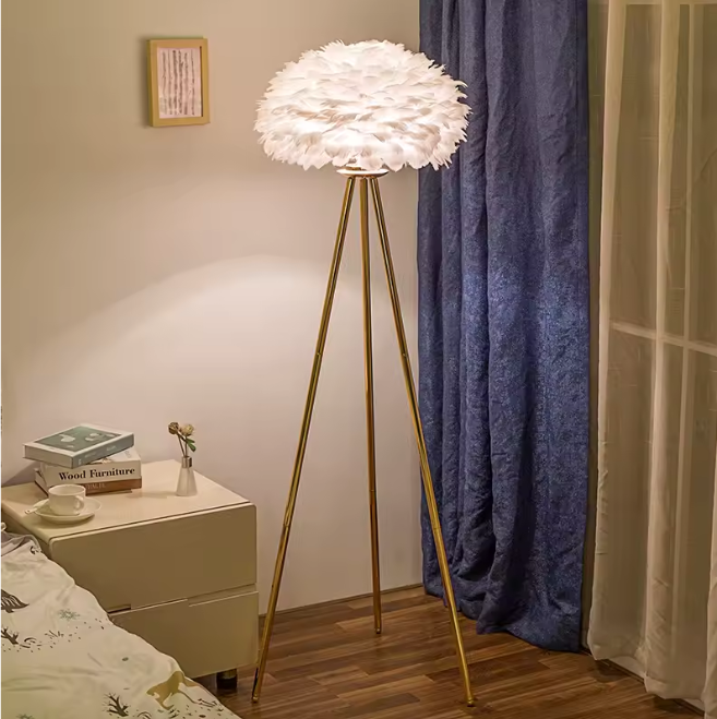 Veren Vloerlamp – Luxe Staande Lamp met Romantische Sfeerverlichting