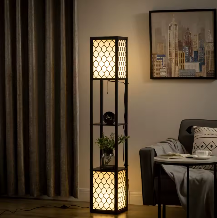 Houten Vloerlamp met Planken – Modern Ontwerp & Opbergruimte