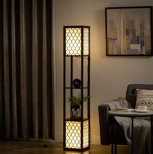Houten Vloerlamp met Planken – Modern Ontwerp & Opbergruimte
